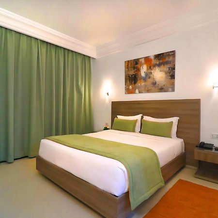 El Oumara Hotel Tunis Buitenkant foto